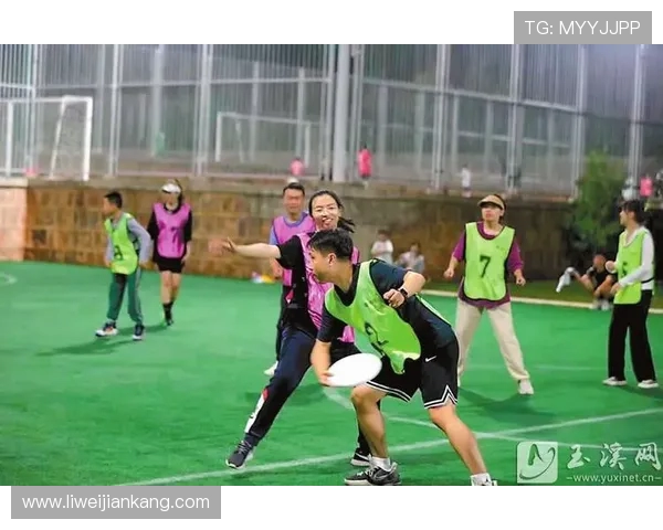 杭州飞盘队与重庆飞盘队赛后复盘分析力量对比与战术探讨