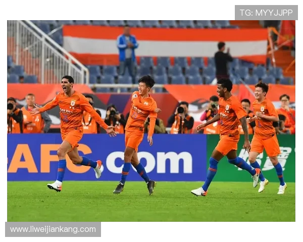 亚冠激战鲁能迎战庆南全力争胜力争小组出线机会